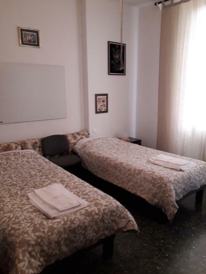 Isola Bi Bed & Breakfast Milano Exterior foto